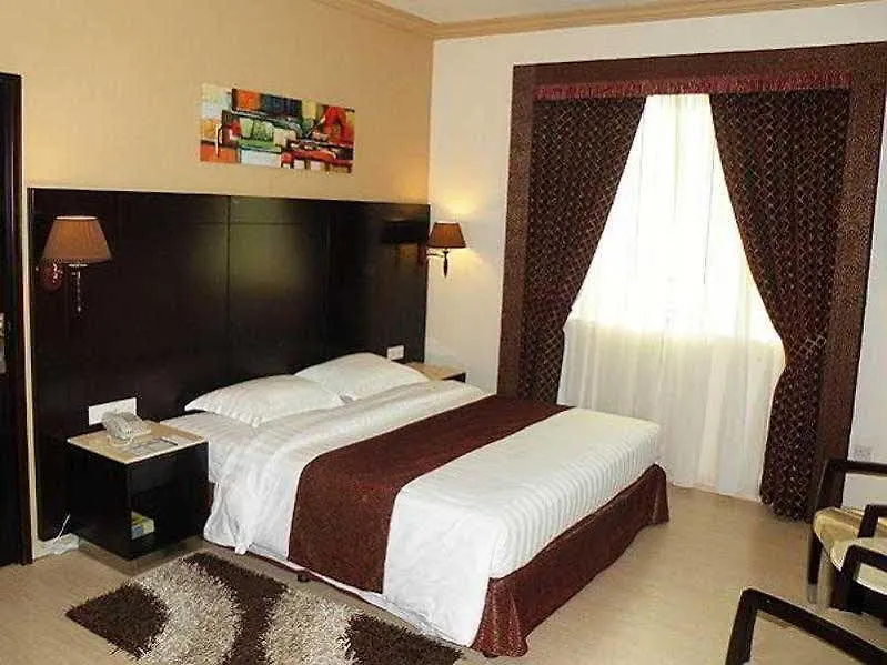 Signature Inn Deira - Free Parking Dubai Otel